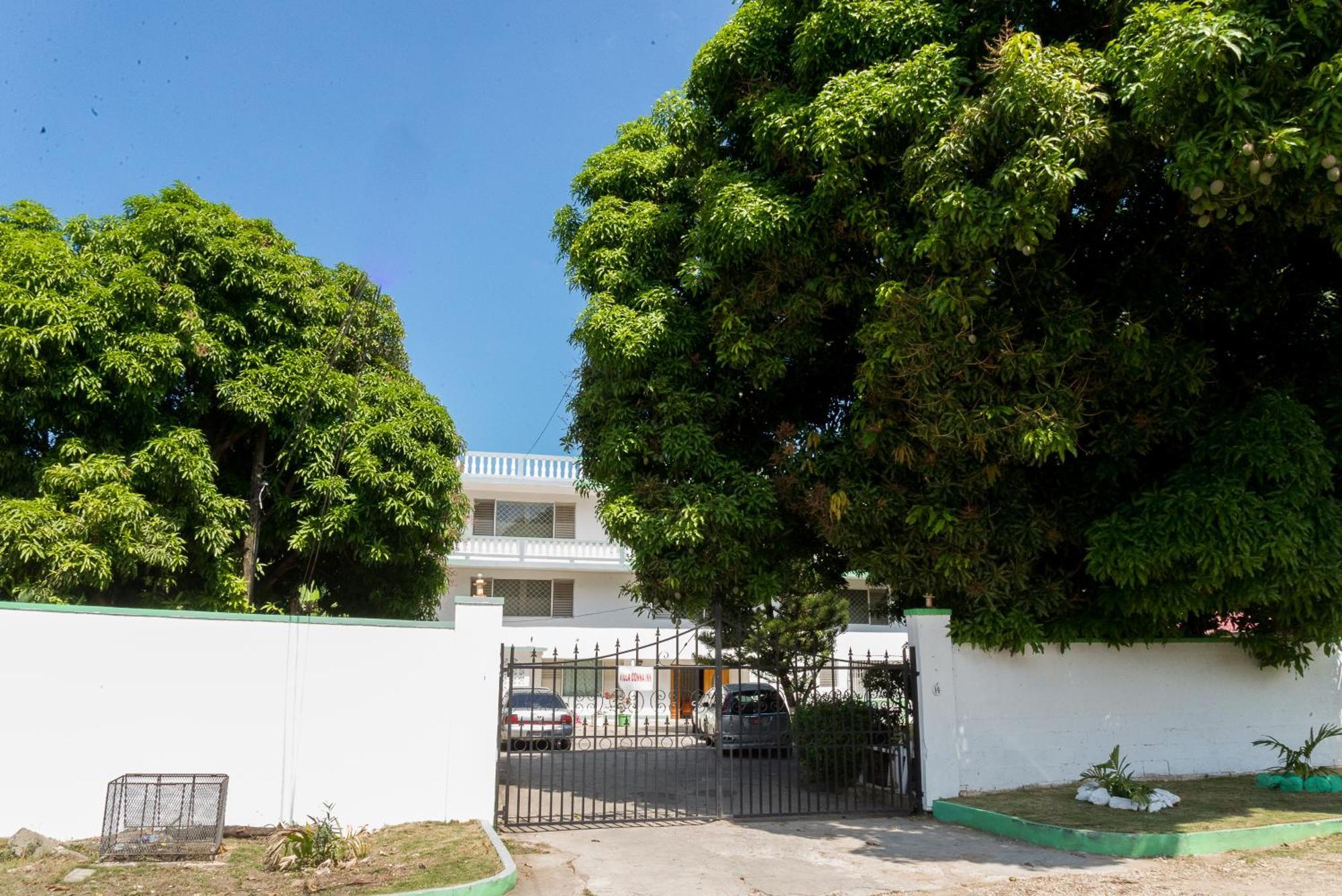 Villa Donna Inn Montego Bay Exterior photo