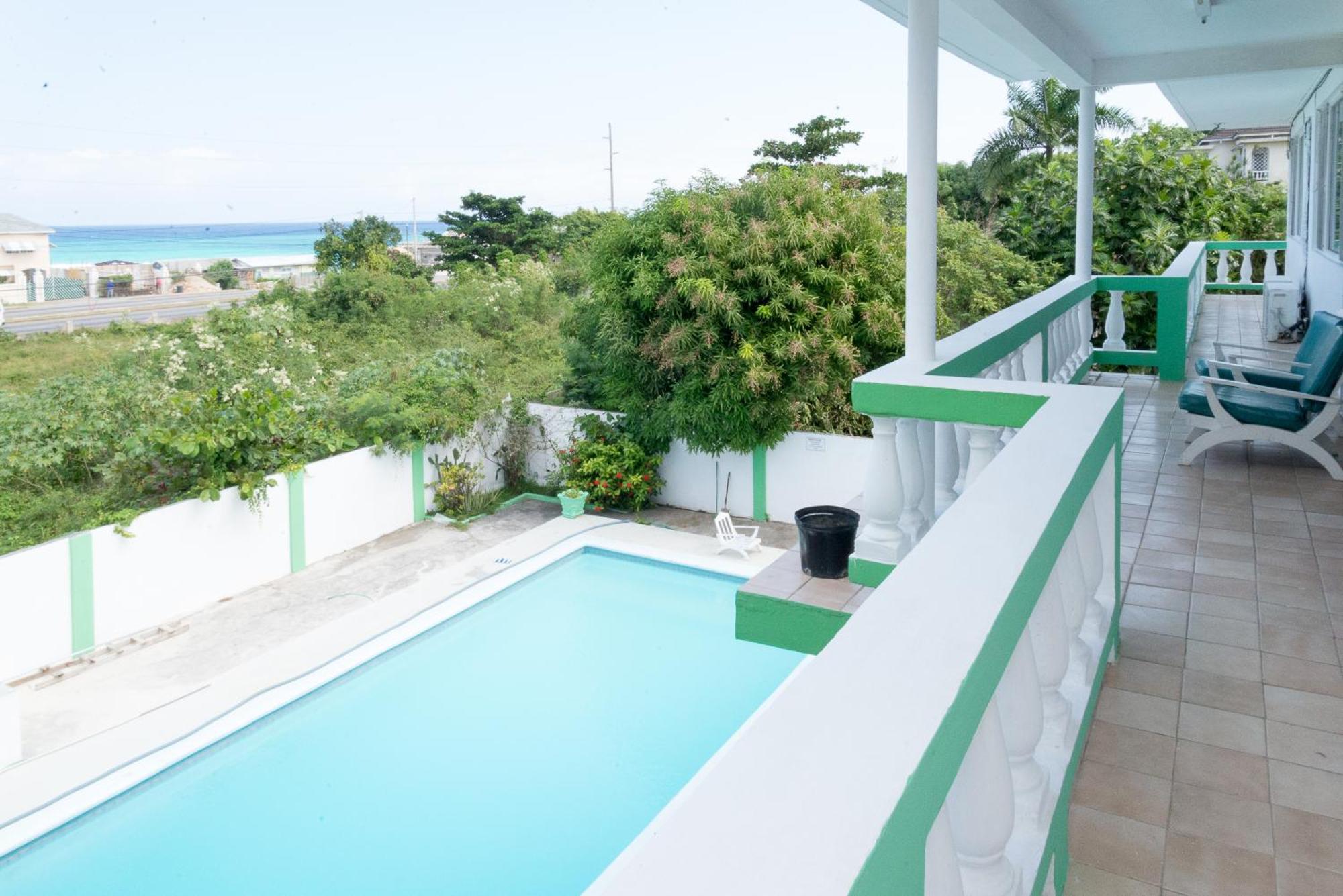 Villa Donna Inn Montego Bay Exterior photo