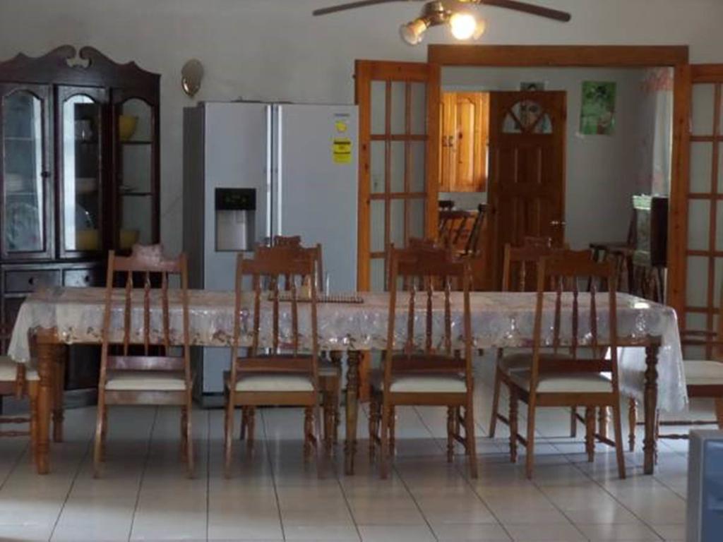 Villa Donna Inn Montego Bay Exterior photo